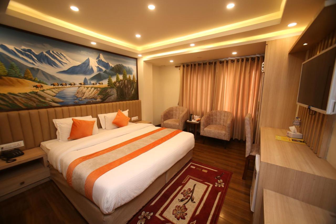 Amarawati Boutique Hotel Катманду Екстериор снимка