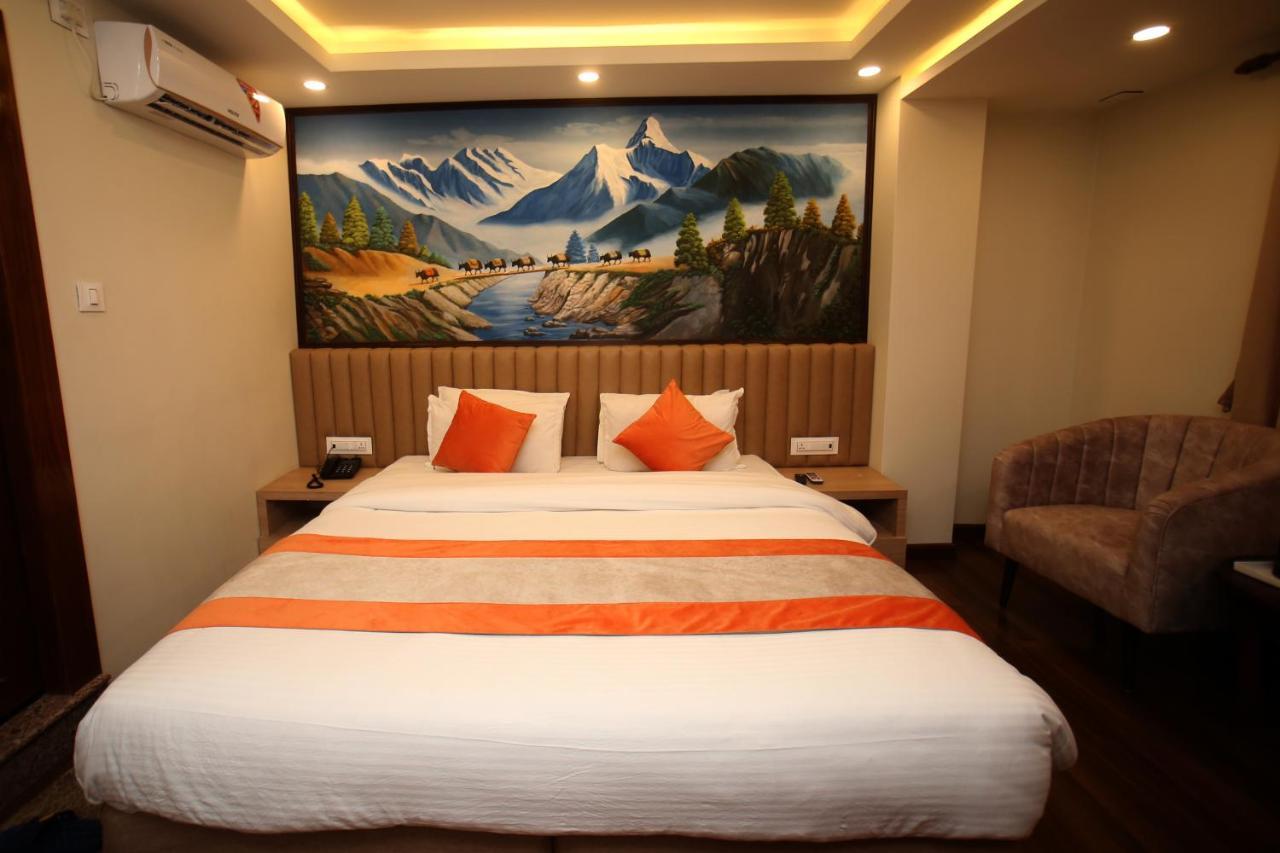 Amarawati Boutique Hotel Катманду Екстериор снимка