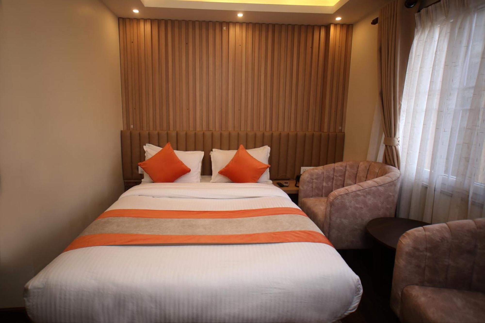 Amarawati Boutique Hotel Катманду Екстериор снимка