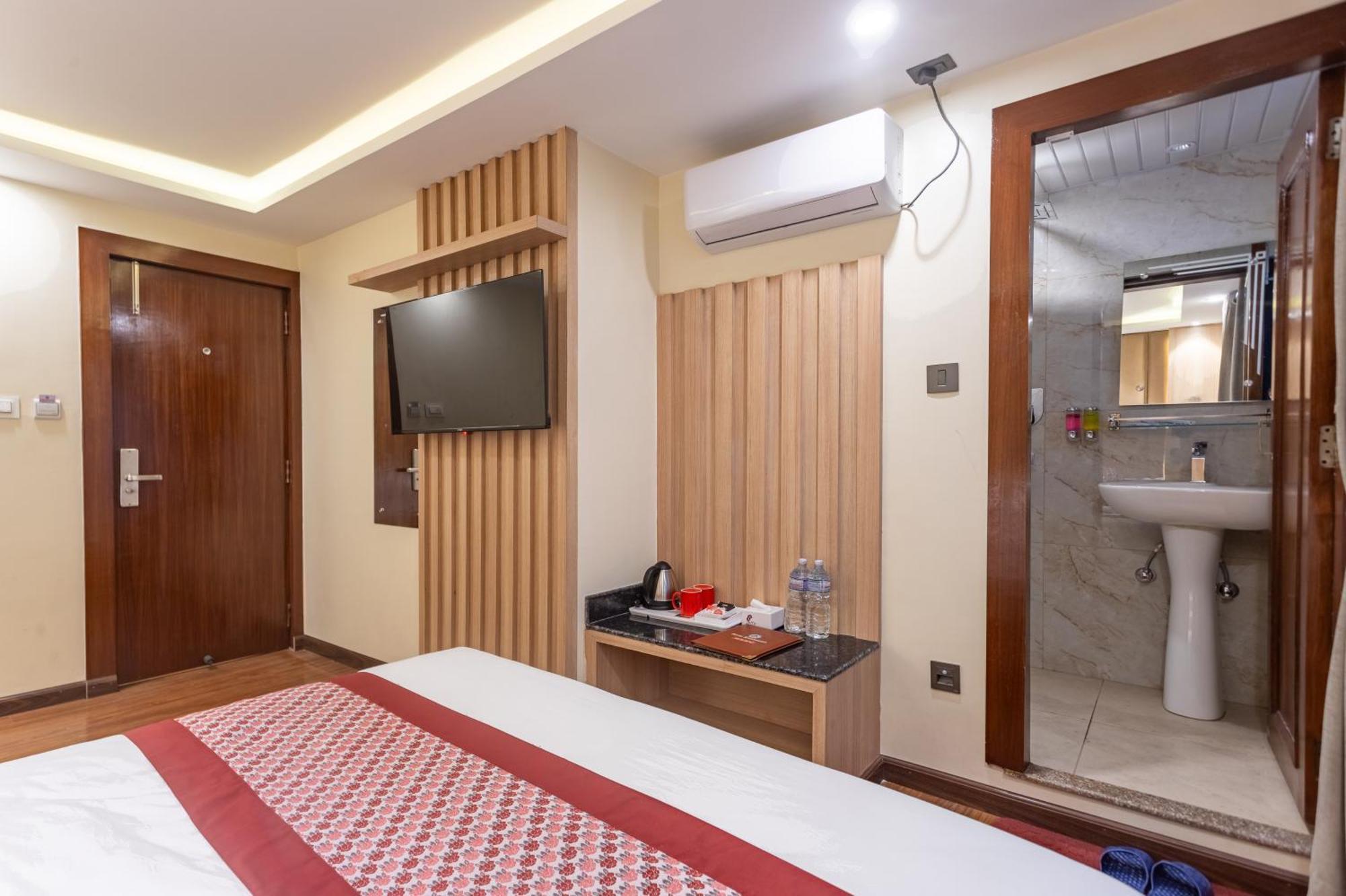 Amarawati Boutique Hotel Катманду Екстериор снимка