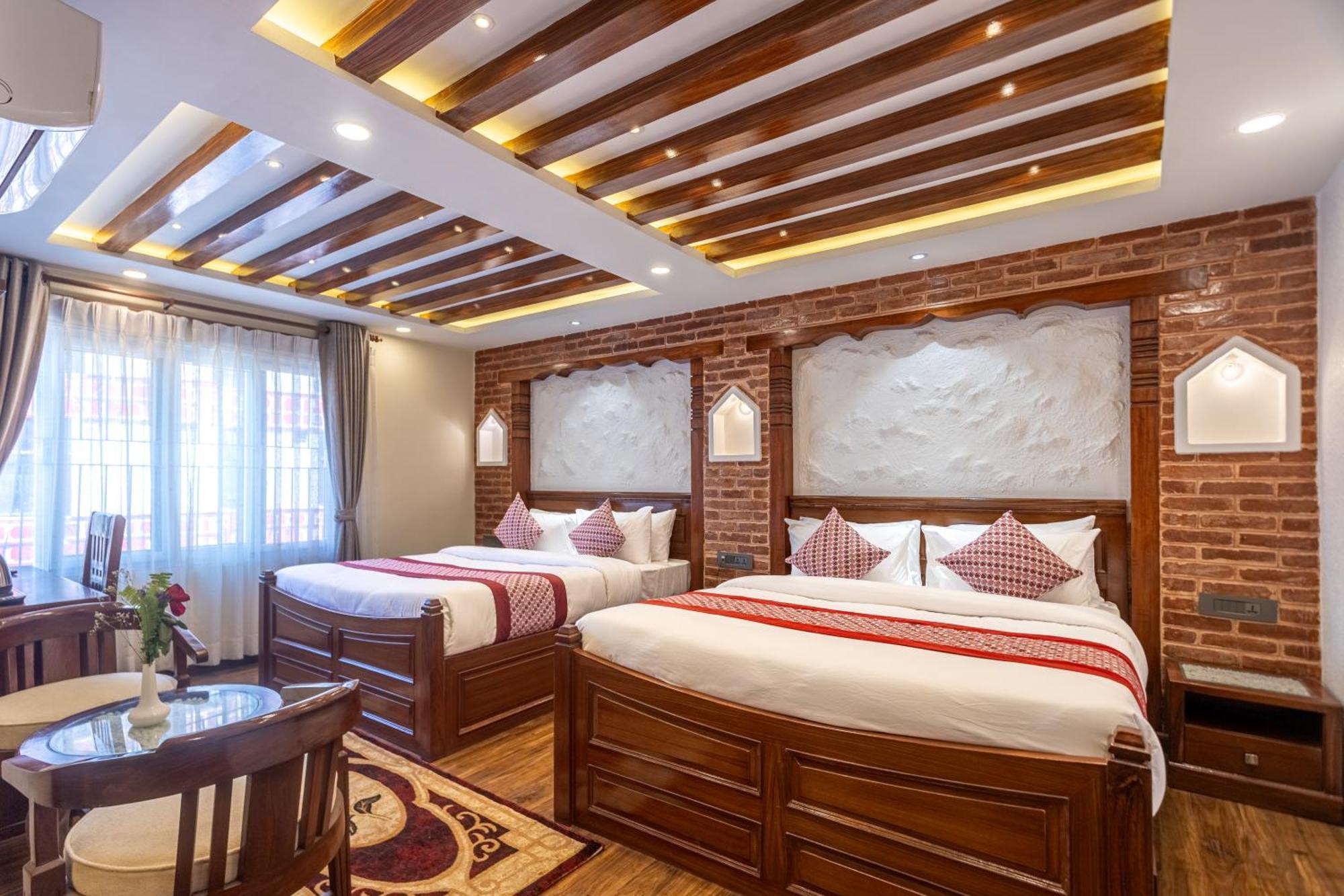Amarawati Boutique Hotel Катманду Екстериор снимка
