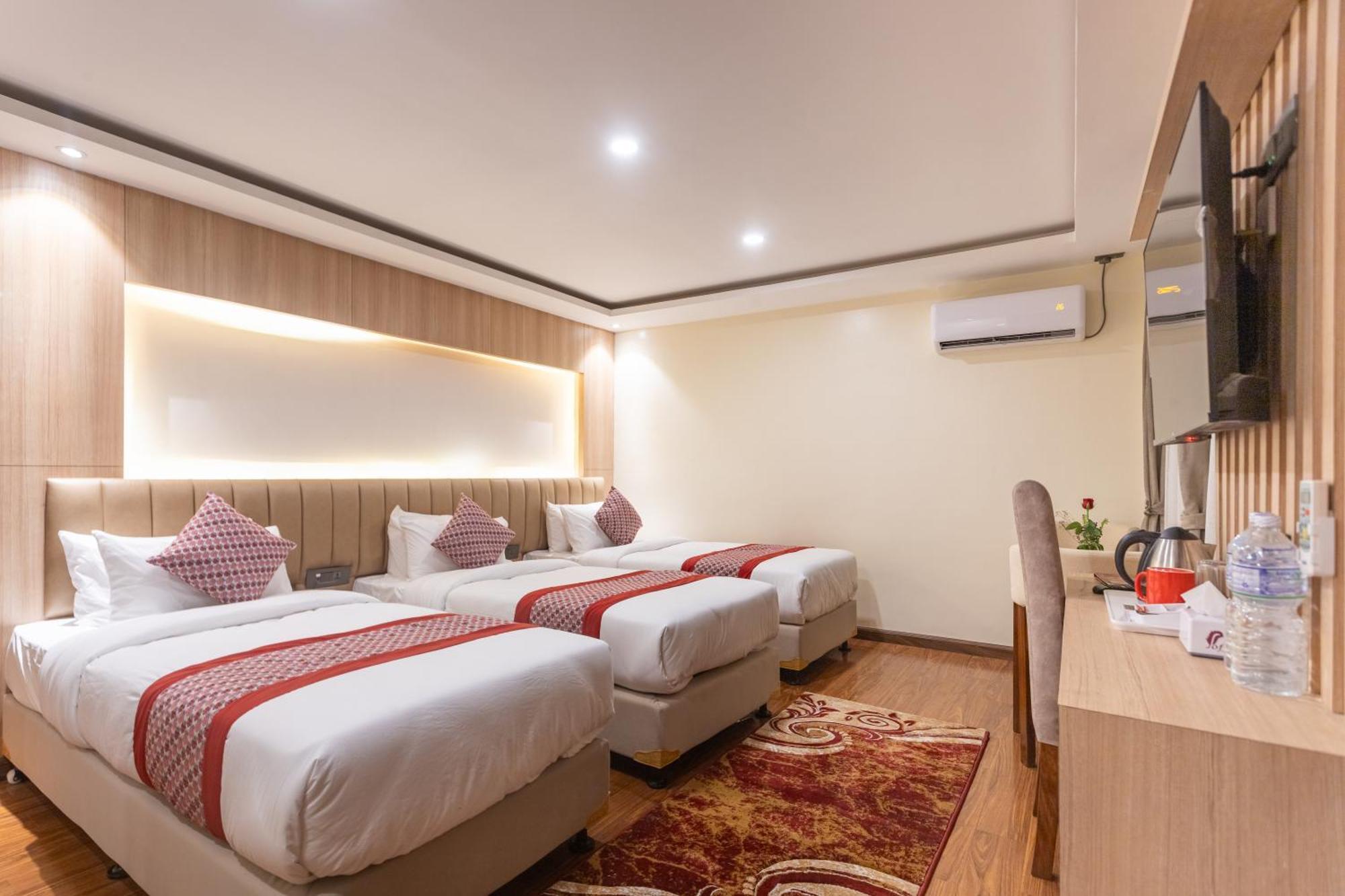 Amarawati Boutique Hotel Катманду Екстериор снимка