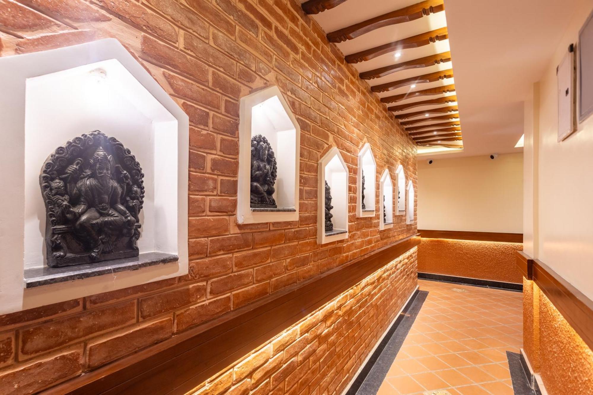 Amarawati Boutique Hotel Катманду Екстериор снимка