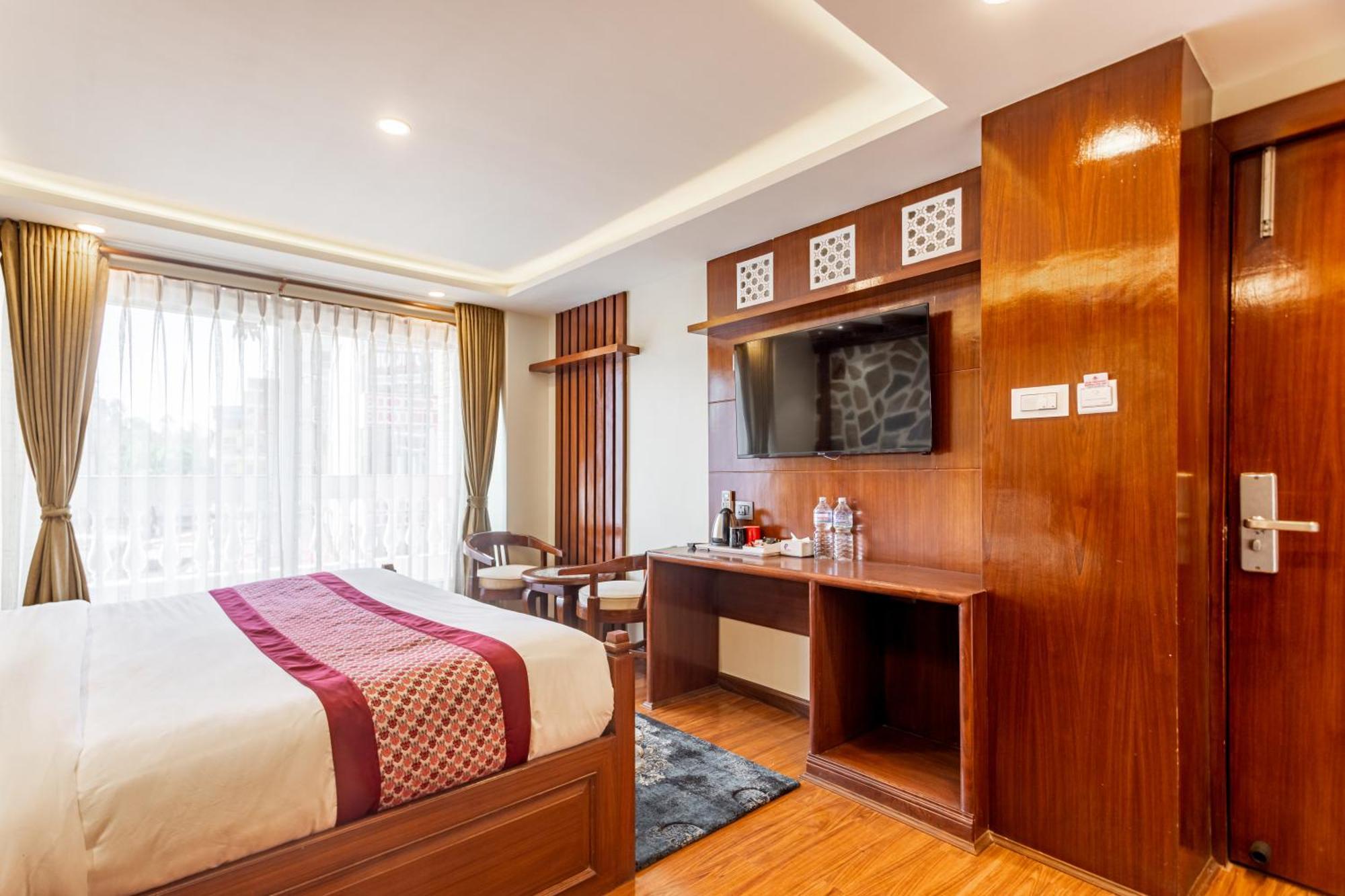 Amarawati Boutique Hotel Катманду Екстериор снимка