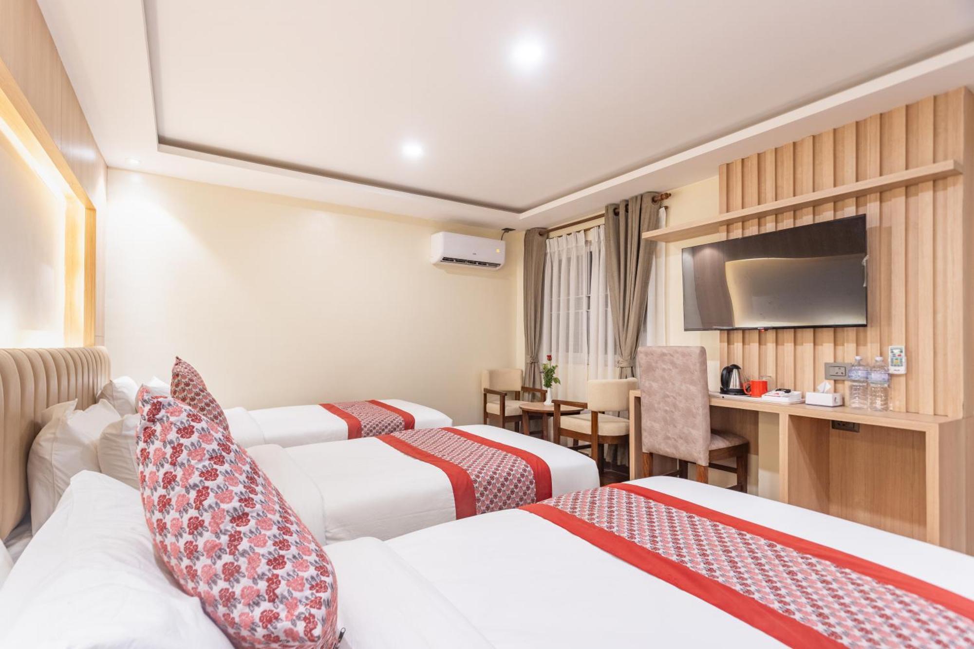 Amarawati Boutique Hotel Катманду Екстериор снимка