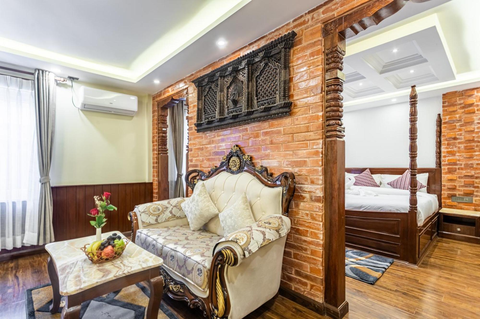 Amarawati Boutique Hotel Катманду Екстериор снимка