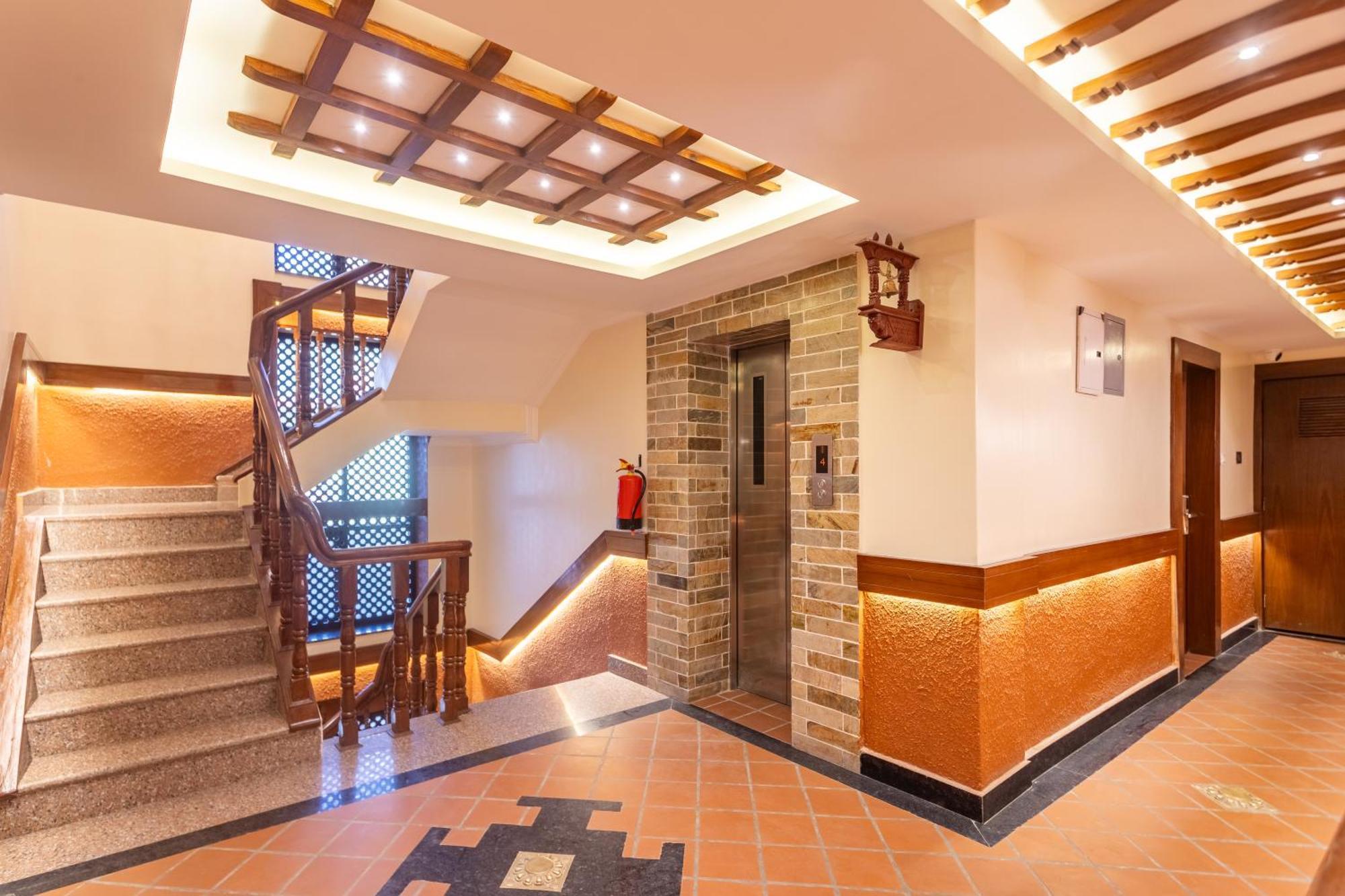 Amarawati Boutique Hotel Катманду Екстериор снимка