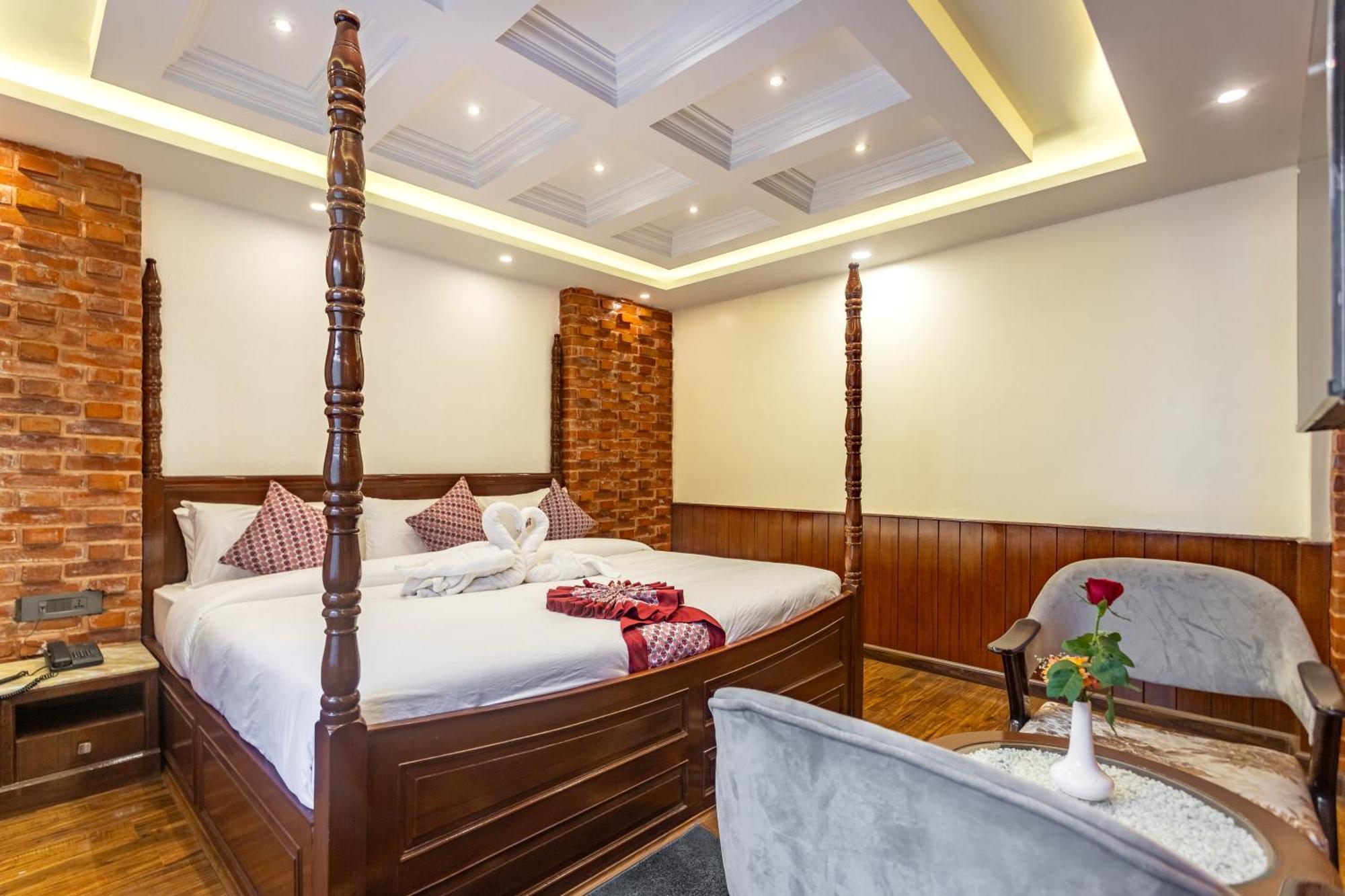 Amarawati Boutique Hotel Катманду Екстериор снимка
