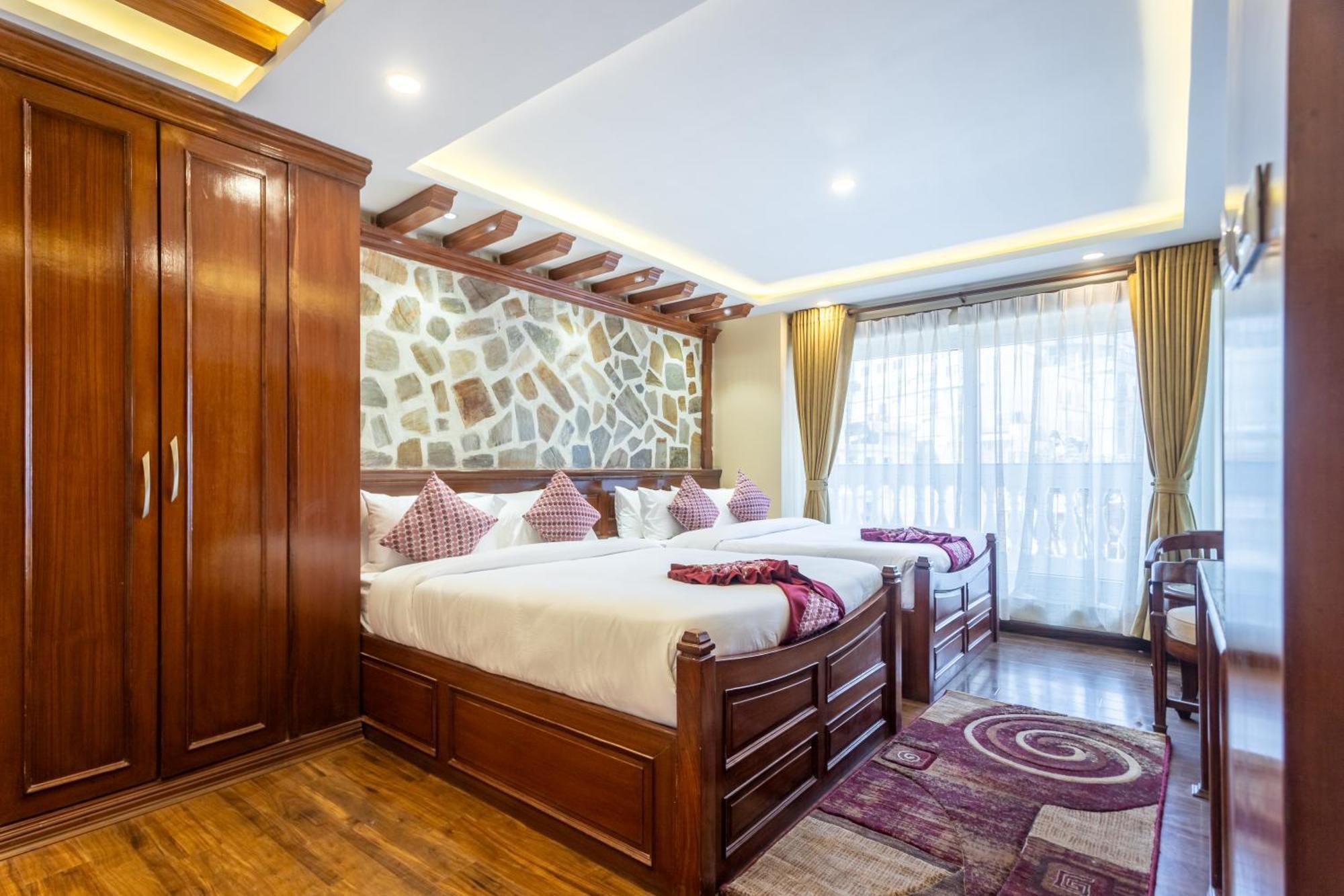 Amarawati Boutique Hotel Катманду Екстериор снимка