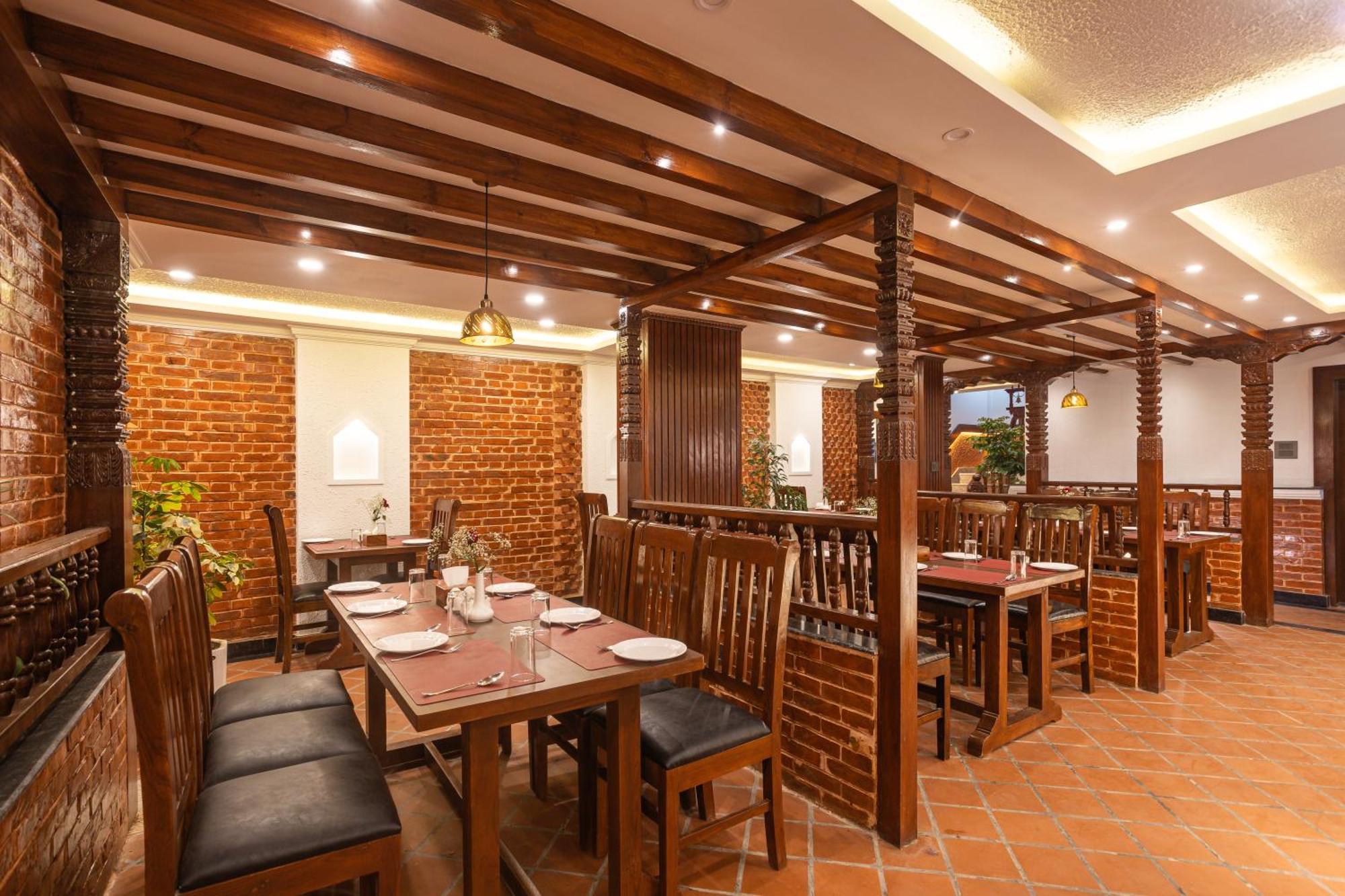 Amarawati Boutique Hotel Катманду Екстериор снимка